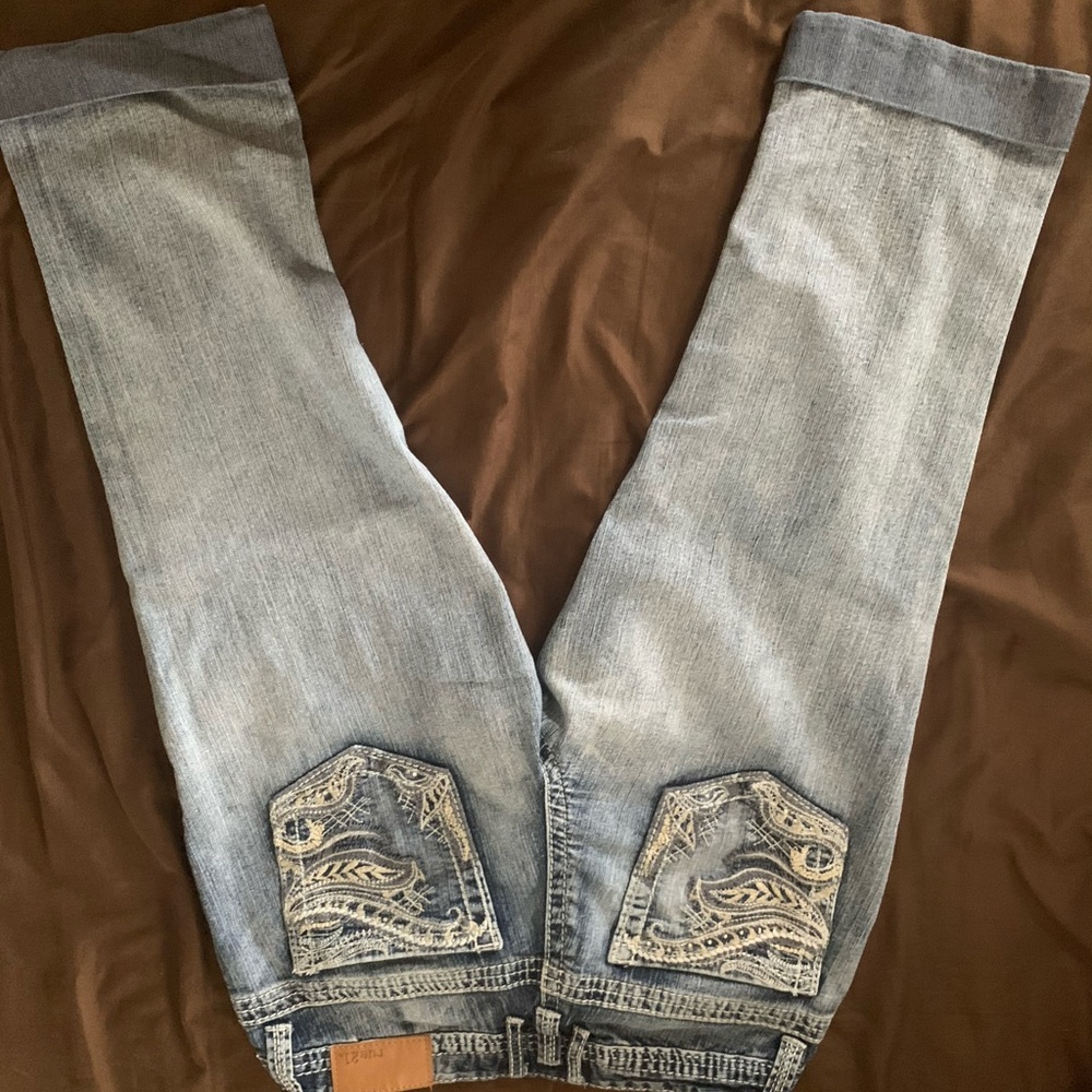 Capris - Picture 2 of 2